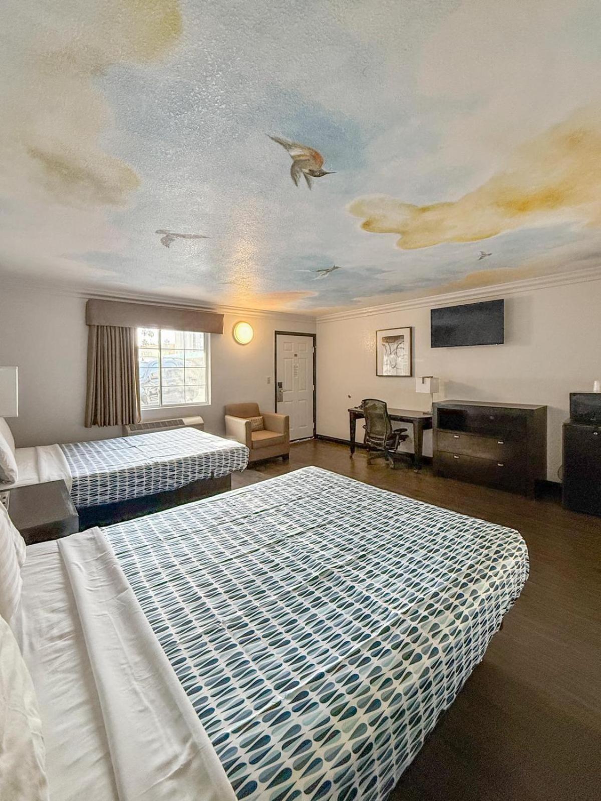 Super 7 Motel - Anaheim Packing District & Disneyland المظهر الخارجي الصورة